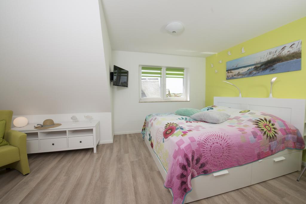 Ferienhaus Kuestensegler 브리게 외부 사진