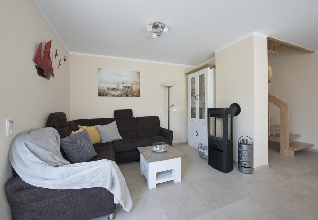 Ferienhaus Kuestensegler 브리게 외부 사진